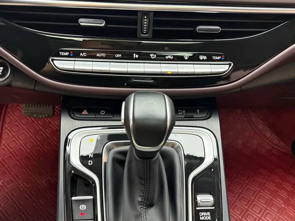 GAC Trumpchi M6 2022 — фото 12