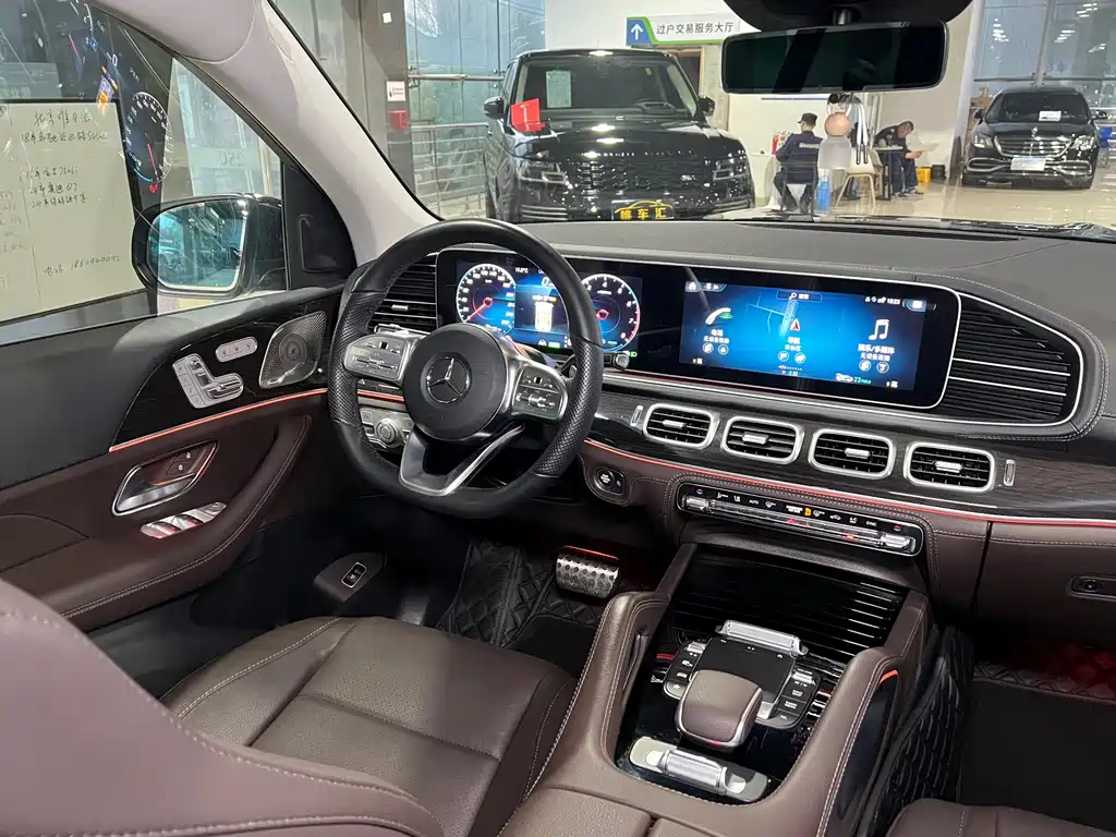 Mercedes-Benz GLS 2024 — фото 23