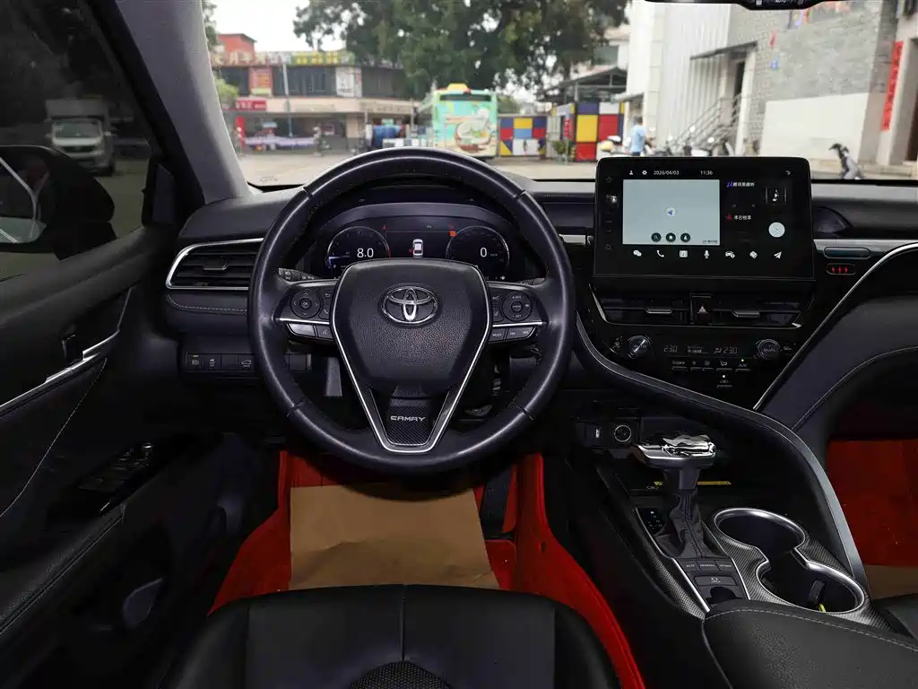 Toyota Camry 2022 — фото 11