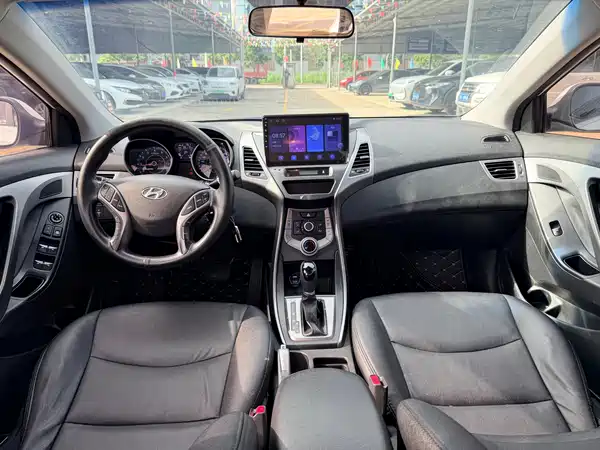 Hyundai Elantra Langdong 2016