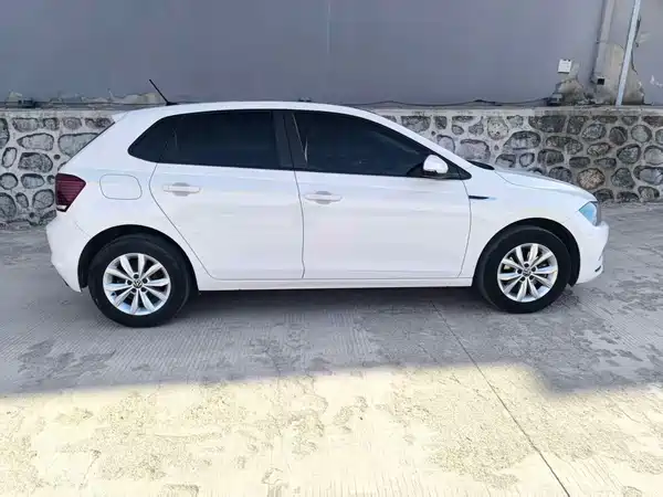 Volkswagen Polo 2021