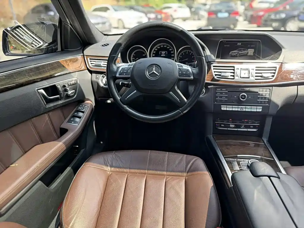 Mercedes-Benz E-Class 2015