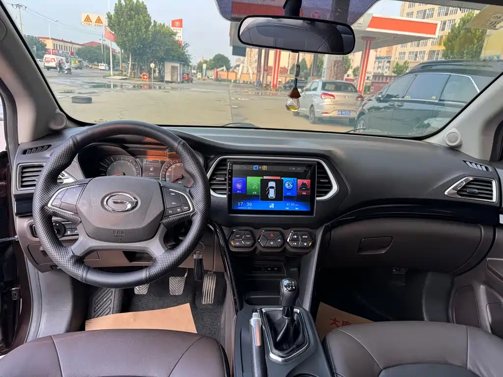 GAC Trumpchi GS4 2018 — фото 10