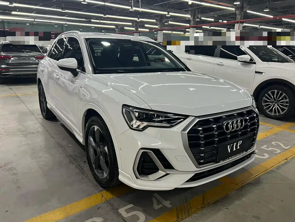 Audi Q3 2022 — фото 3