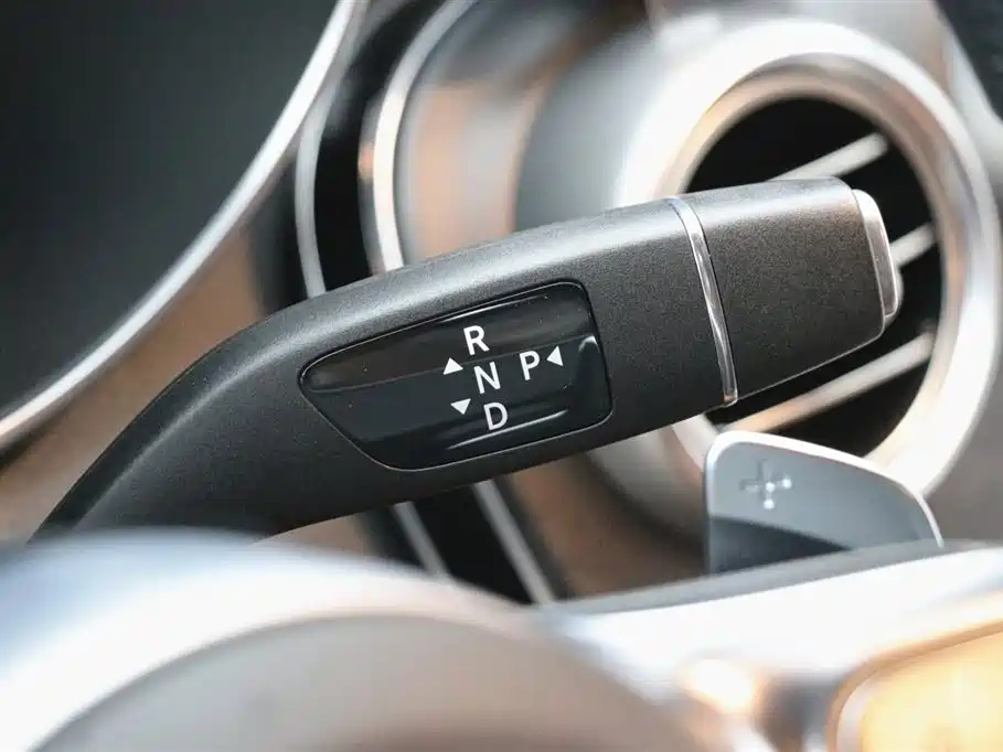 Mercedes-Benz C-Class 2019 — фото 15