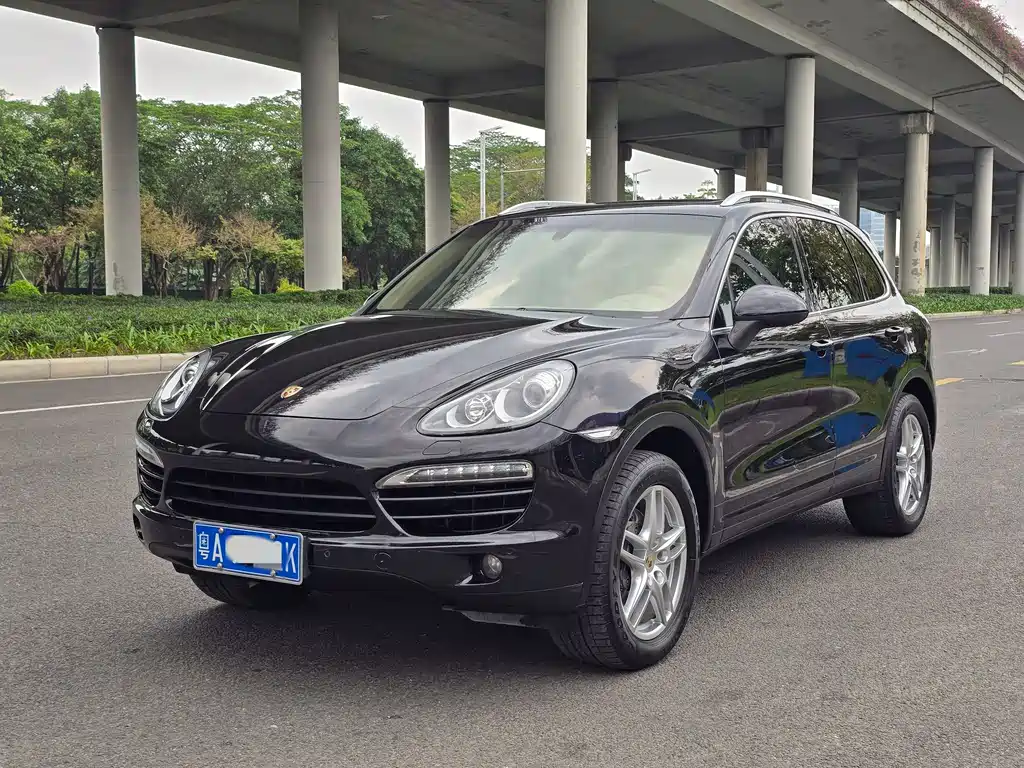 Porsche Cayenne 2012 — фото 1