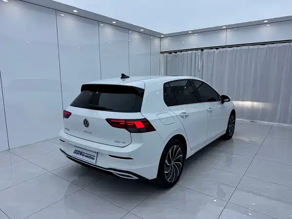 Volkswagen Golf 2022