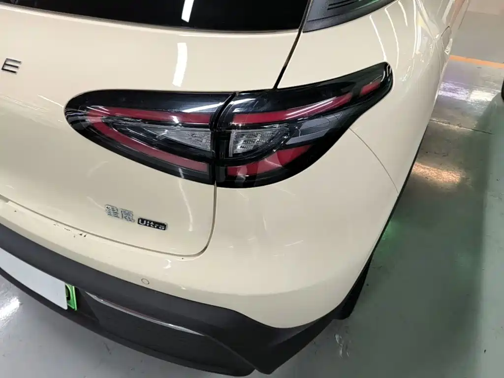 Geely Galaxy Starwish 2025 — фото 8