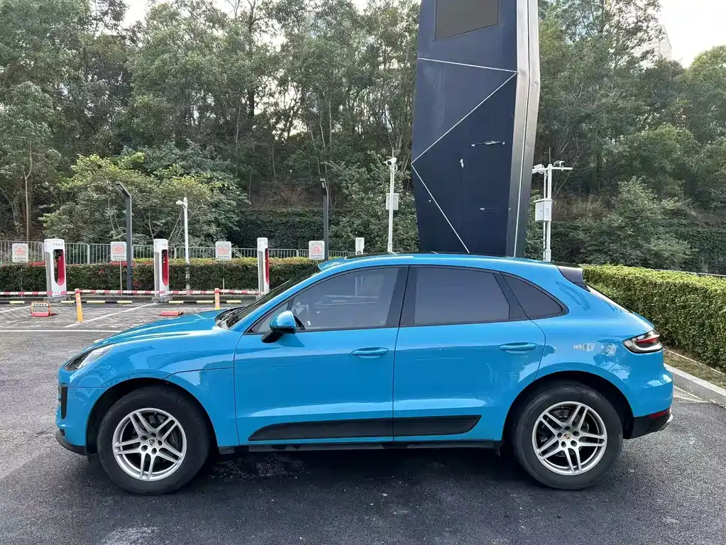 Porsche Macan 2021 — фото 3