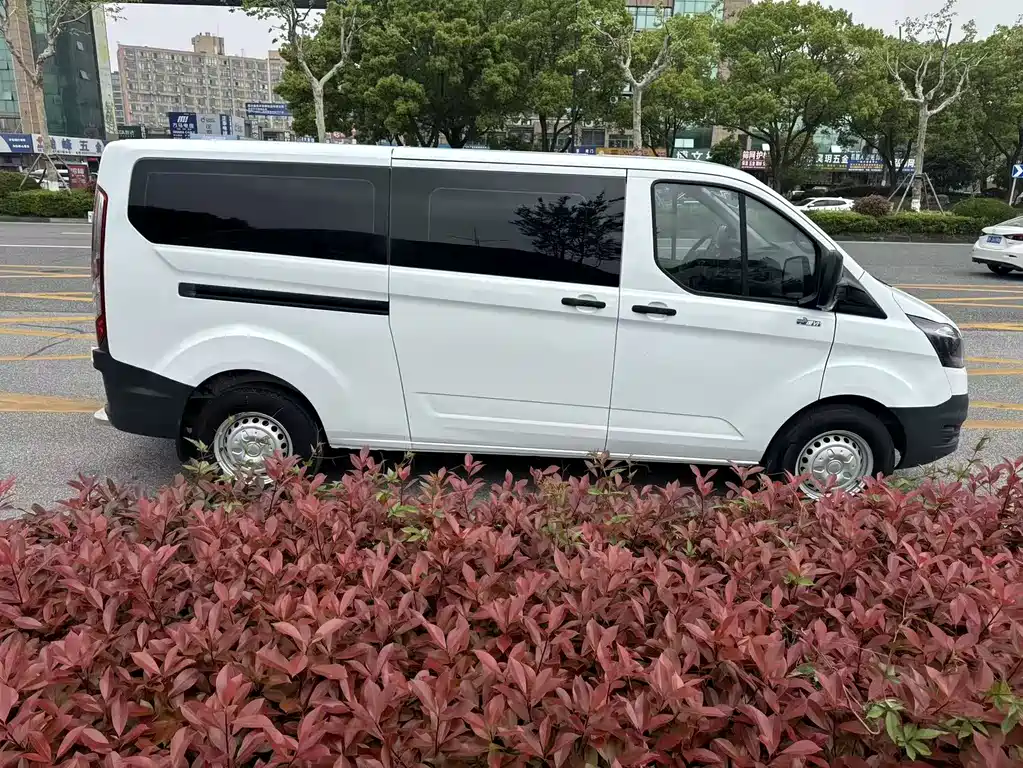 Ford Transit 2021 — фото 7