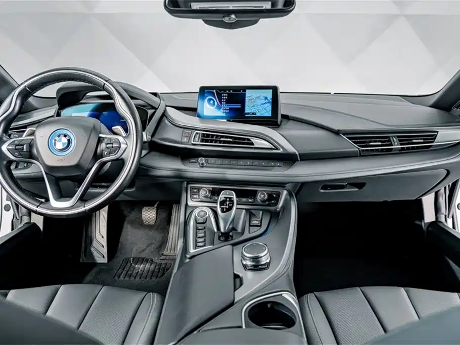 BMW i8 2019 — фото 18