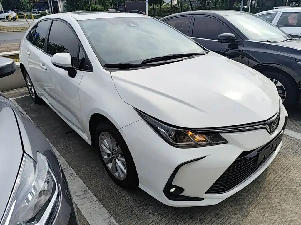 Toyota Corolla 2021 — фото 4