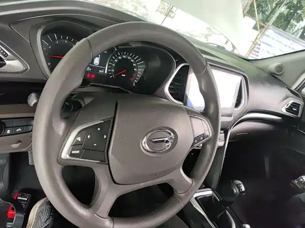 GAC Trumpchi GS4 2015