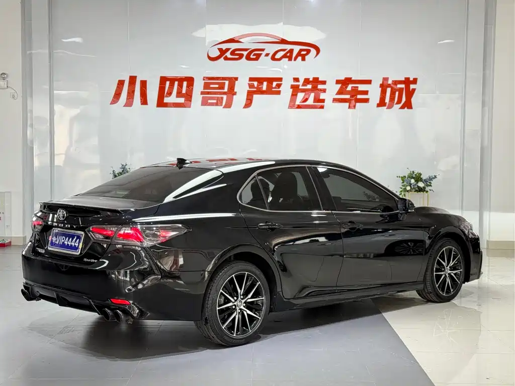 Toyota Camry 2019 — фото 3