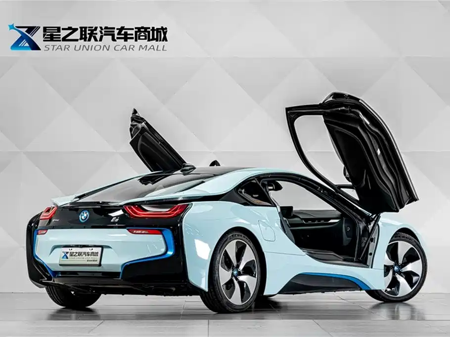 BMW i8 2019 — фото 16