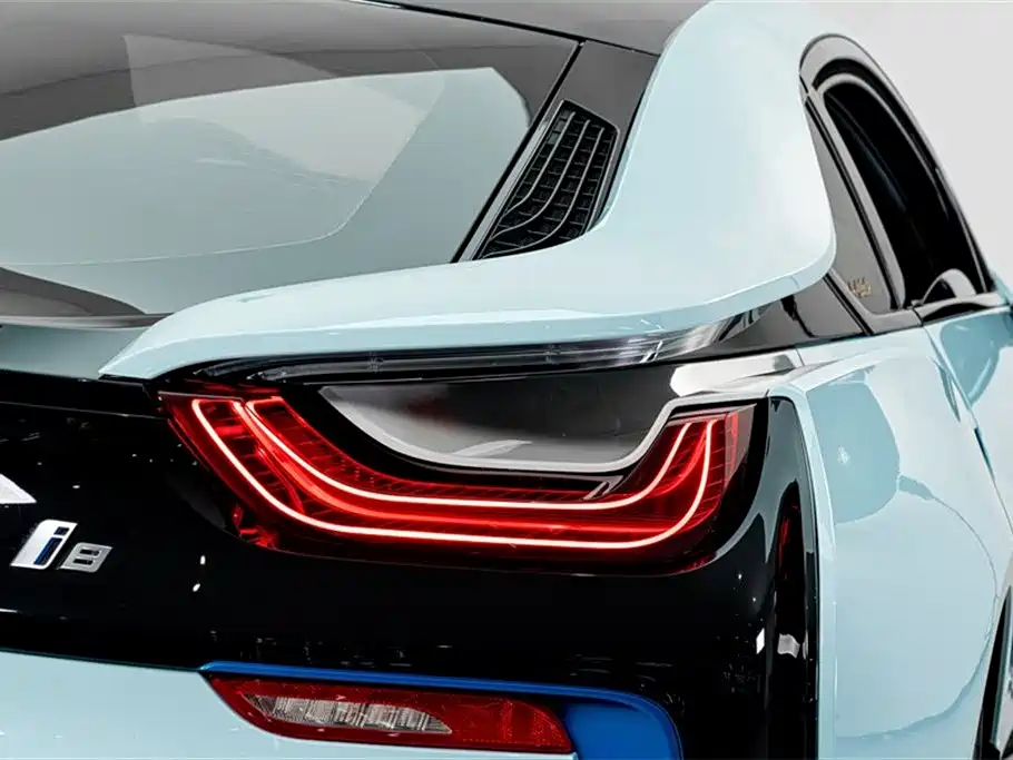 BMW i8 2019 — фото 13