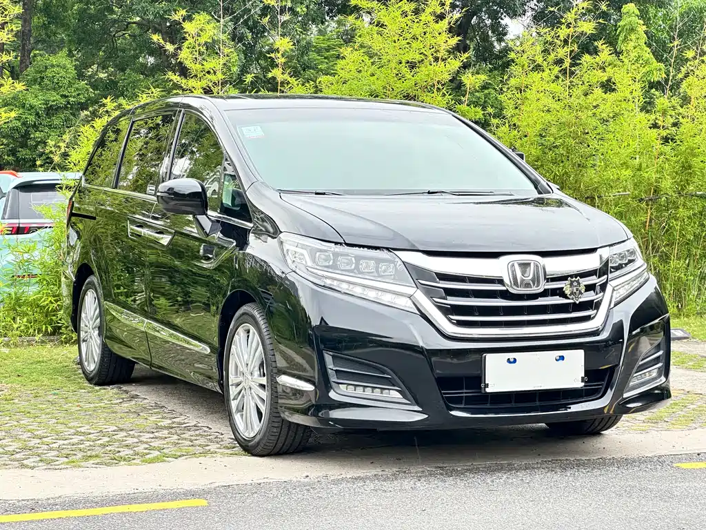 Honda Elysion 2019 — фото 3