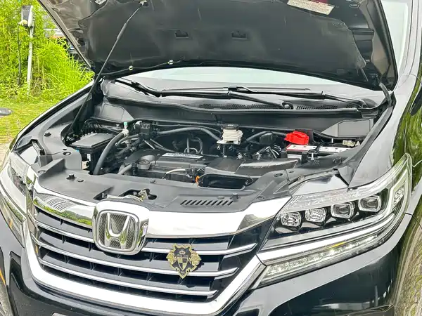 Honda Elysion 2016