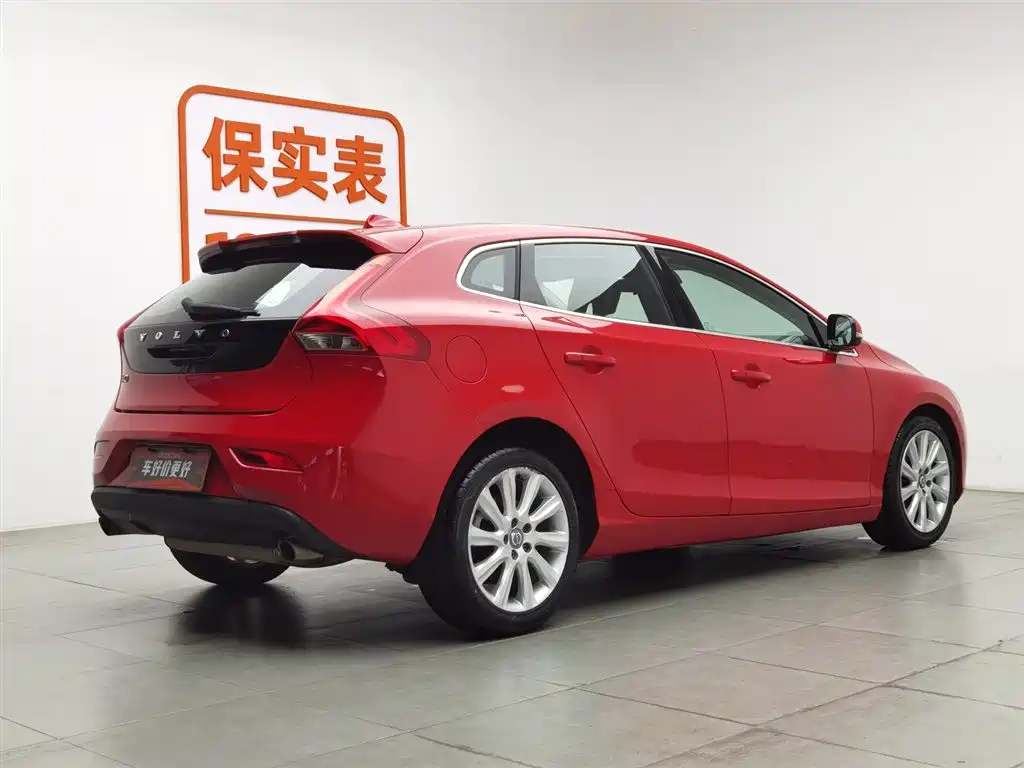 Volvo V40 2015 — фото 2