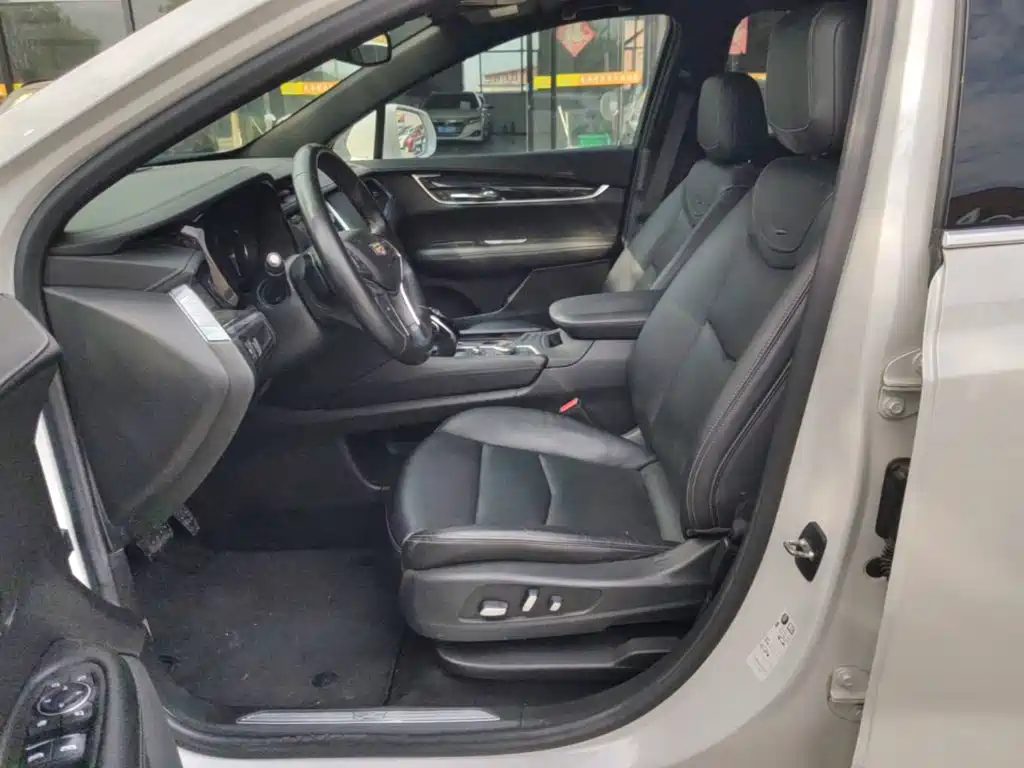 Cadillac XT5 2020 — фото 15