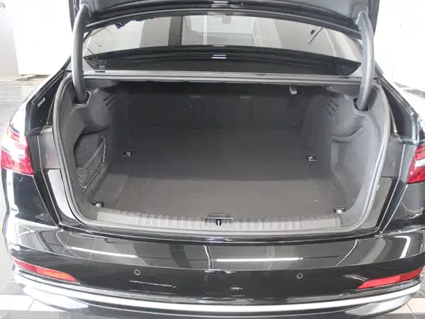 Audi A6L 2024