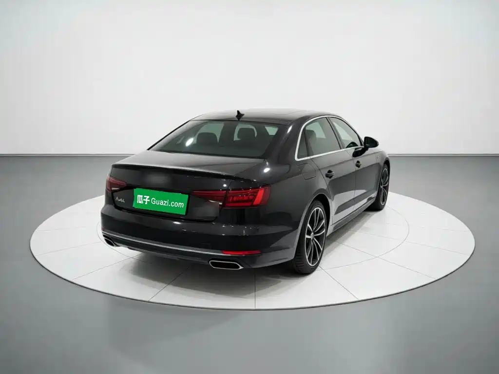 Audi A4L 2020
