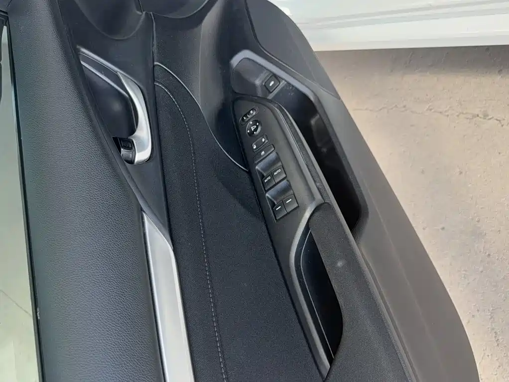 Honda Civic 2019 — фото 11