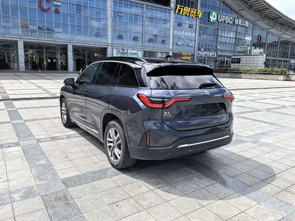 NIO ES6 2020