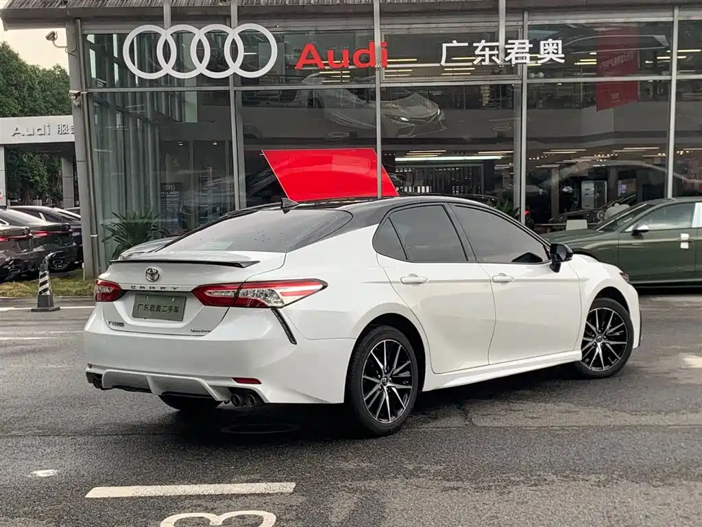 Toyota Camry 2022