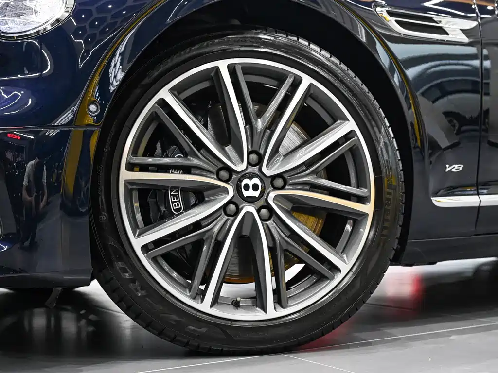 Bentley Flying Spur 2021 — фото 25