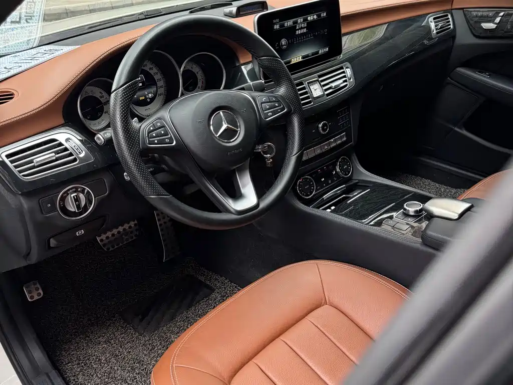 Mercedes-Benz CLS 2016 — фото 9