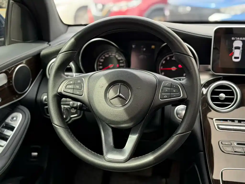 Mercedes-Benz GLC 2018
