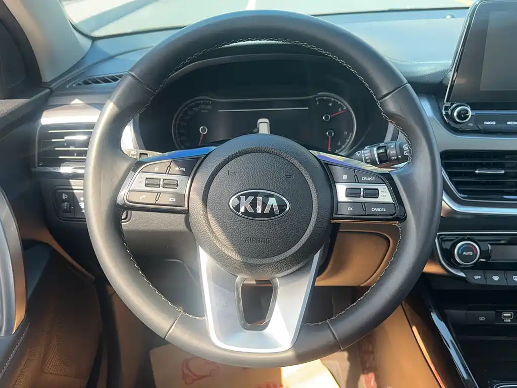 Kia Sportage 2021 — фото 16
