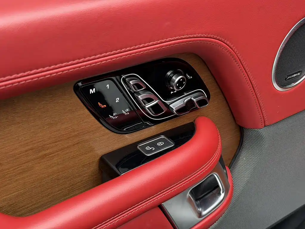 Land Rover Range Rover 2019 — фото 13