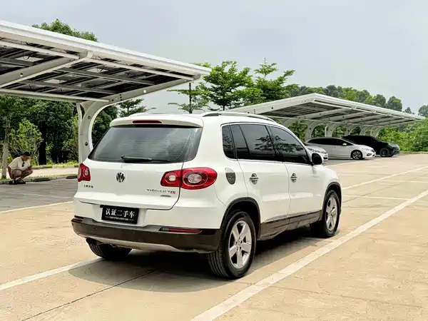 Volkswagen Tiguan 2012