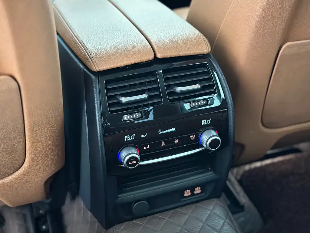 BMW 6 Series GT 2020 — фото 14