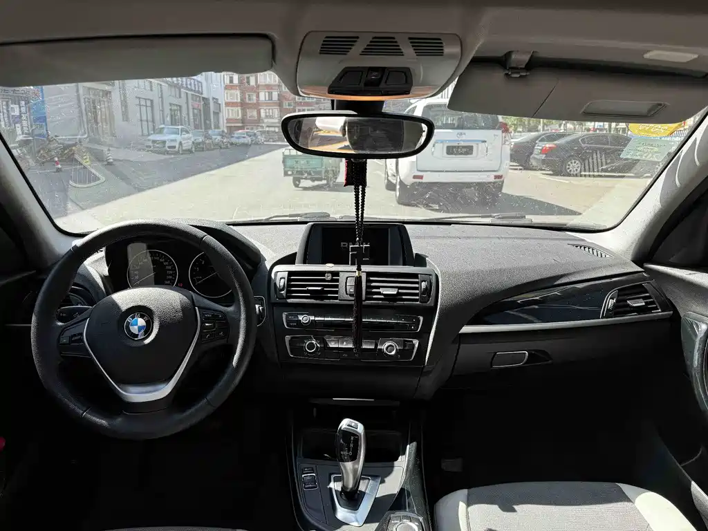 BMW 1 Series 2015 — фото 8