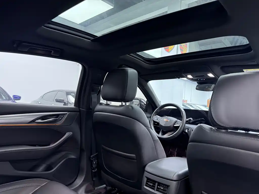 Cadillac CT5 2024 — фото 16