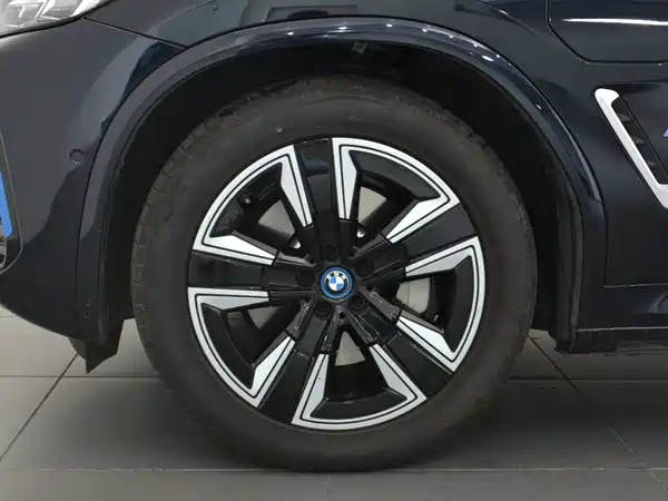 BMW iX3 2022
