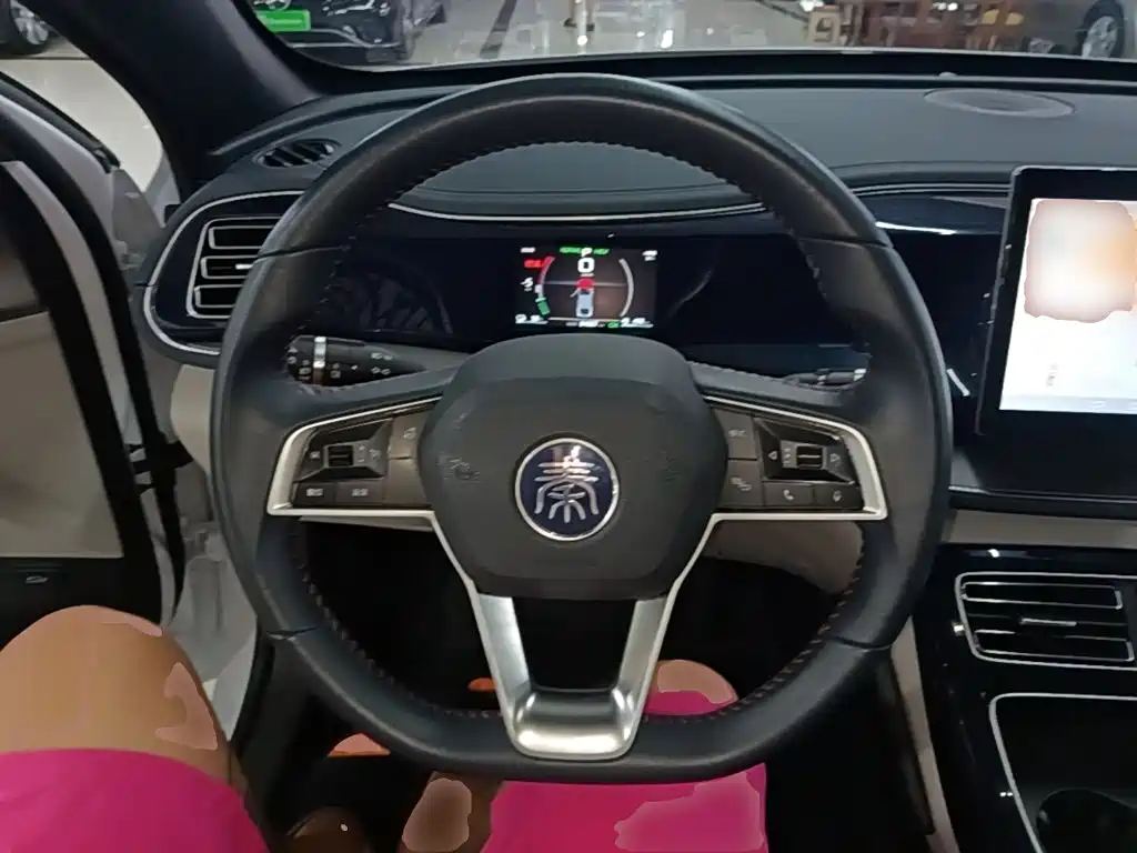 BYD Qin PLUS 2022 — фото 11