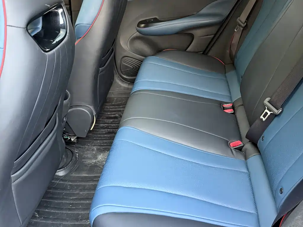 BYD Dolphin 2022 — фото 15