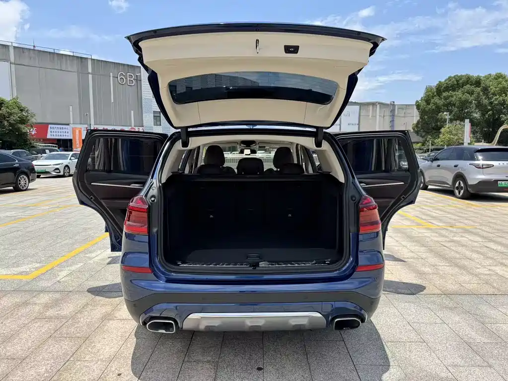 BMW X3 2019 — фото 18