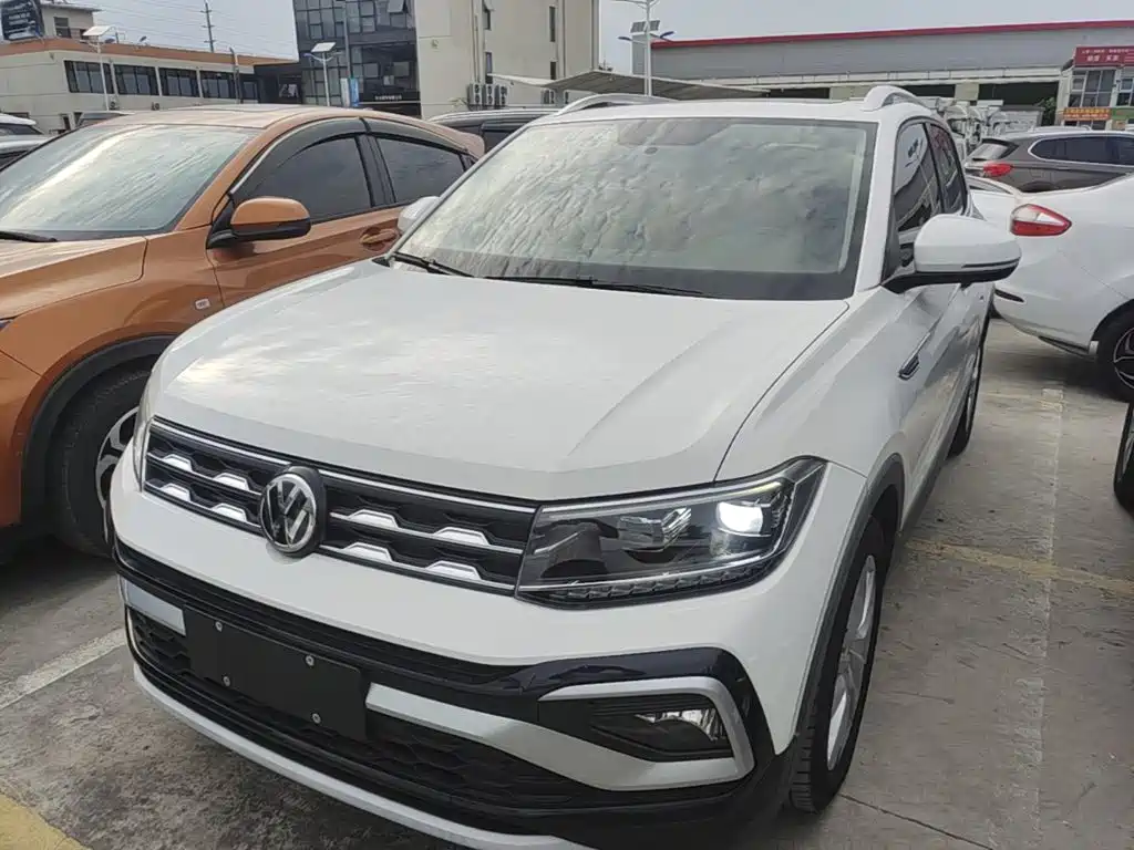 Volkswagen T-Cross 2020 — фото 2