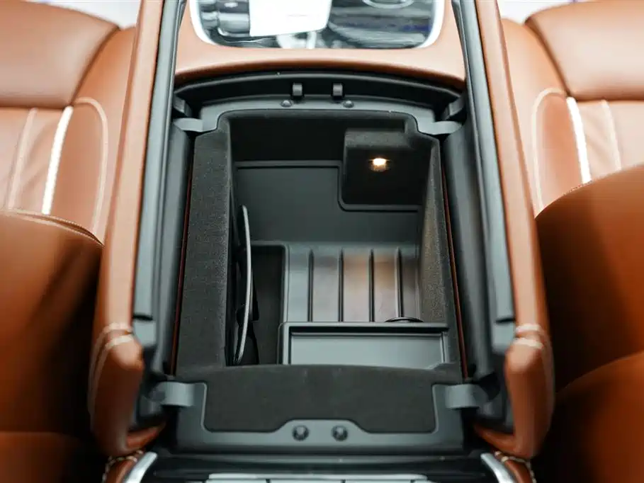 BMW 7 Series 2019 — фото 21
