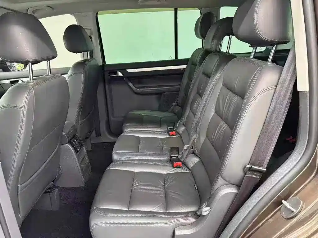 Volkswagen Touran 2013