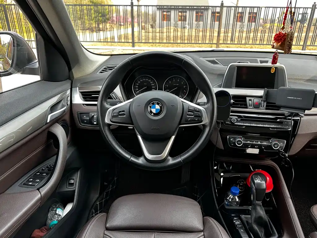 BMW X1 2017 — фото 13