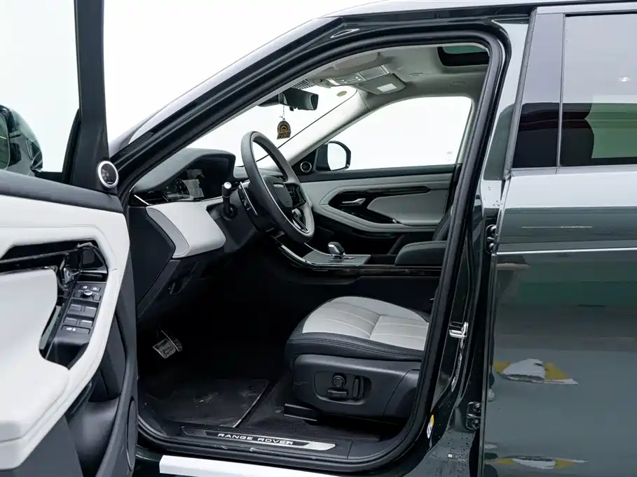 Land Rover Evoque 2026 — фото 15