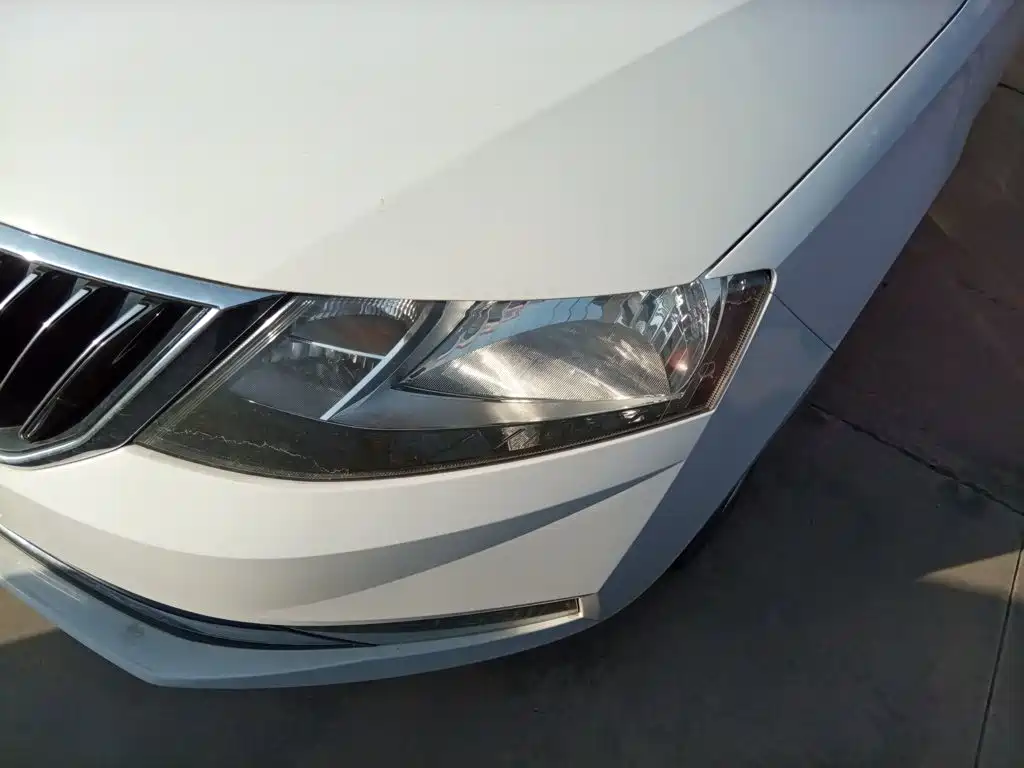 Skoda Rapid 2018 — фото 19