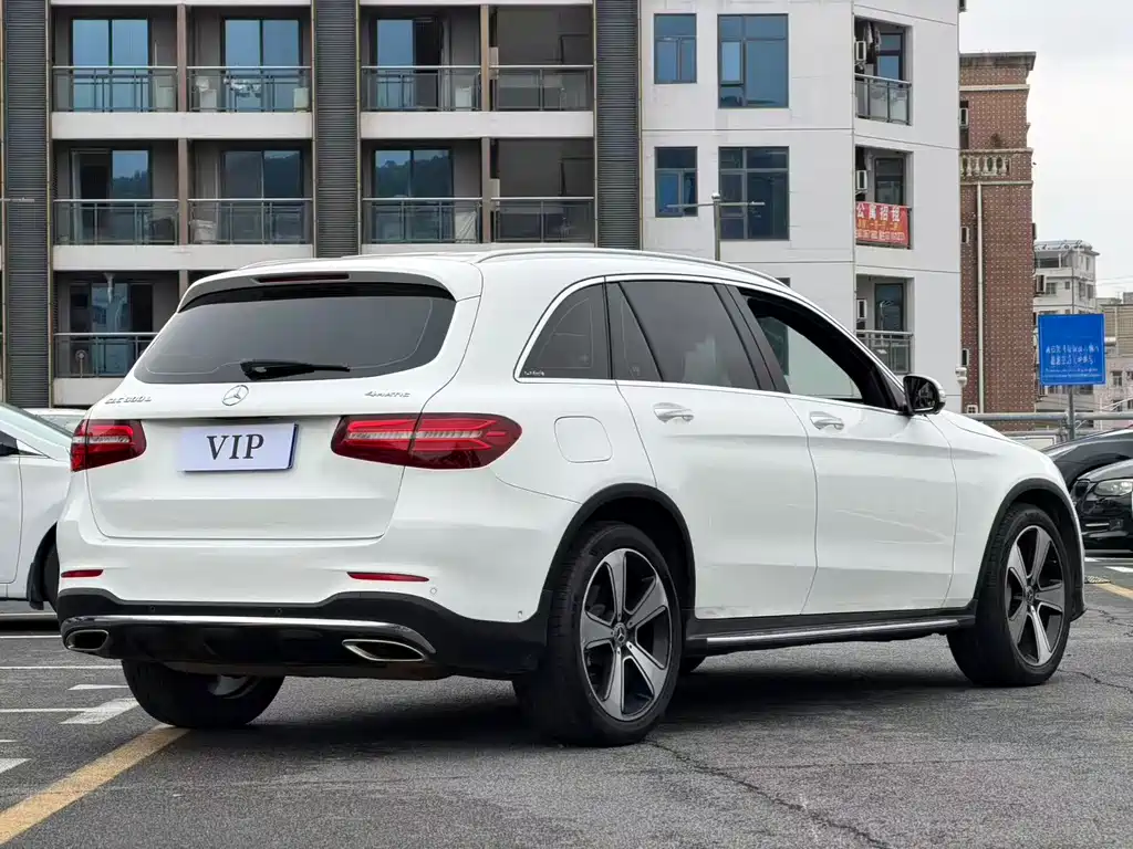 Mercedes-Benz GLC 2018 — фото 9