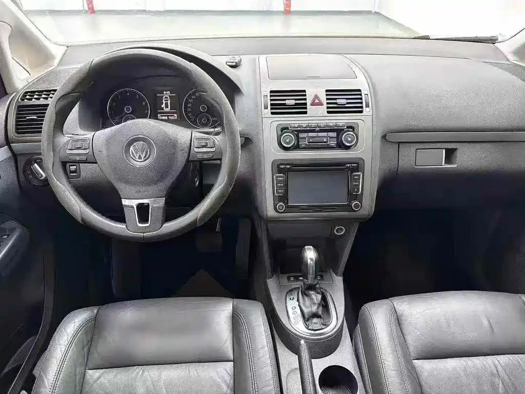 Volkswagen Touran 2013